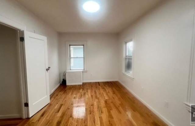 3815 FARRAGUT ROAD Gallery 3