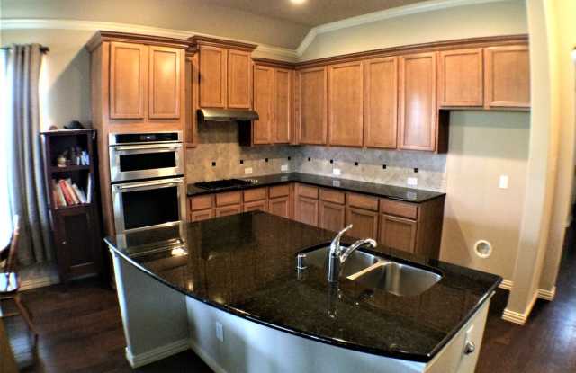 5208 Rowlett Creek Way Gallery 3