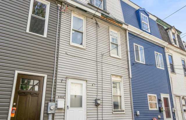 Three Bedroom + Den in the Heart of Bloomfield - Available October 10th! photos photos