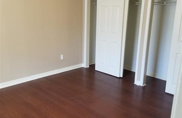 708 Allen Gallery 2