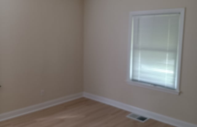 2413 Wabash Ave photos photos