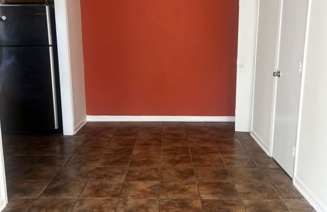 833 Harbor Bend Drive - 1 Gallery 3