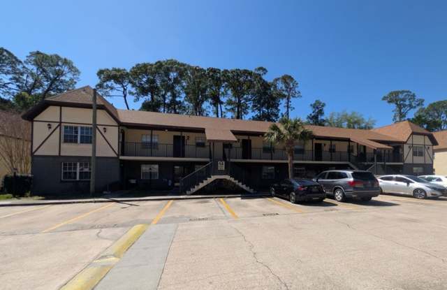 3039 Sir Hamilton Circle 8, Titusville, FL 32780 photos photos