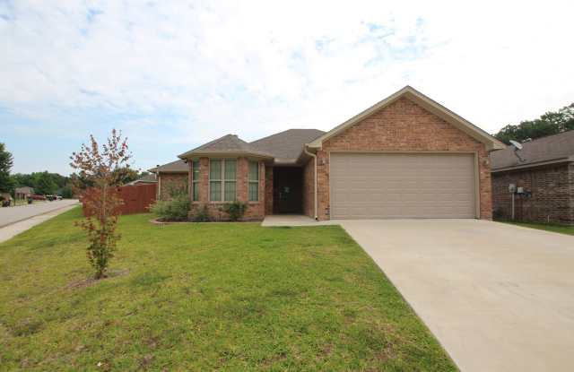 Beautiful 3 Bedroom 2 Bath Home in Guinn Estates! Coming Soon! photos photos