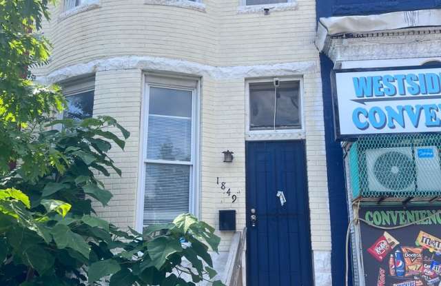 Spacious 4-Bedroom + Bonus Room, 1.5-Bath Rowhome for Rent photos photos