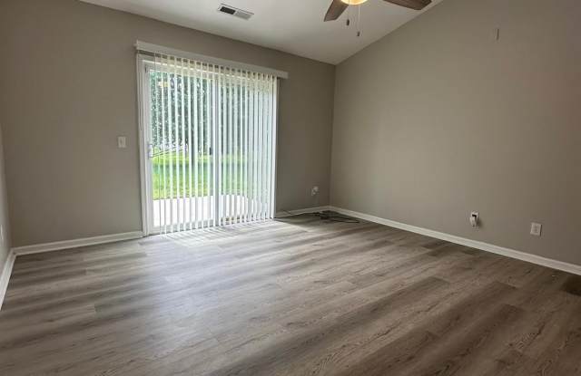 14108 Riding Hill Avenue Gallery 2
