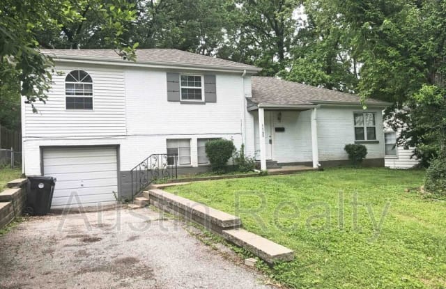 1145 N Harrison Ave - 1145 North Harrison Avenue, Kirkwood, MO 63122