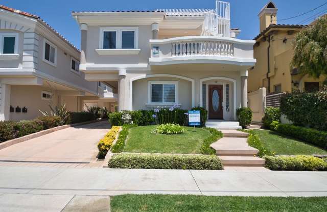 Beautiful Ocean View Townhome with Remodeled Kitchen in South Redondo Beach photos photos