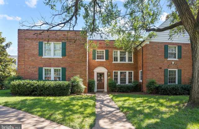 1721 QUEENS LANE - 1721 Queens Lane, Arlington, VA 22201