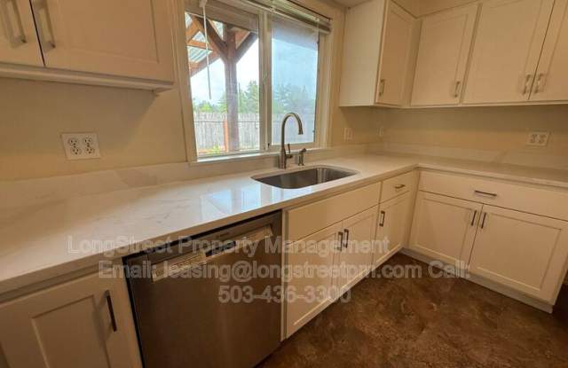 1634 SW Knollbrook Pl Gallery 3