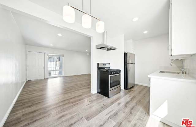 510 Pacific Ave unit: 7 photos photos