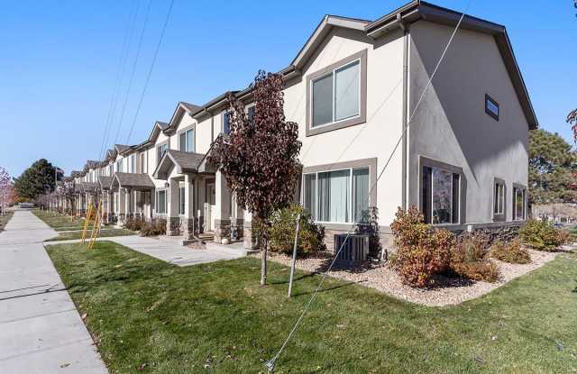 Carr Townhomes photos photos