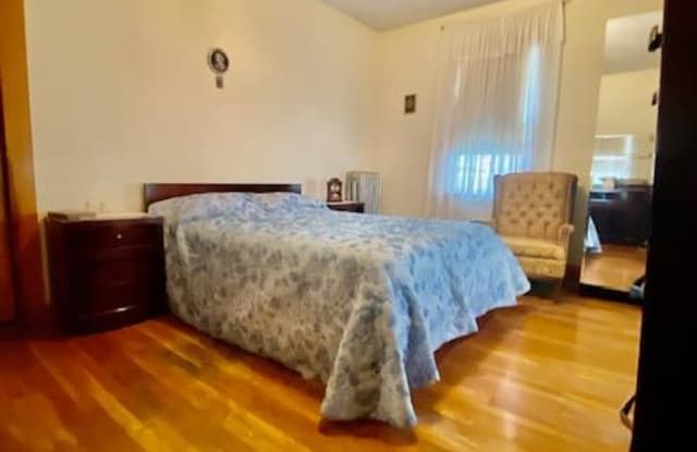 22 Washington Terr - 22 Washington Terrace, Somerville, MA 02143