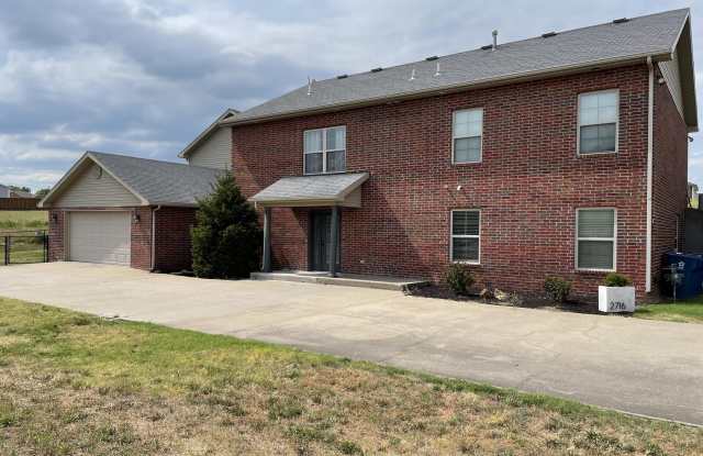 2716 S Adele Avenue photos photos