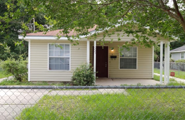 1223 Florida Avenue - 1223 Florida Avenue, Jacksonville, FL 32206
