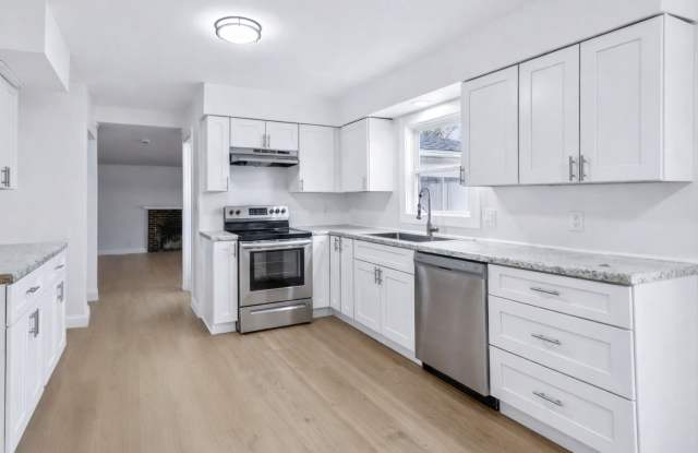 3233 Wolcott Street photos photos