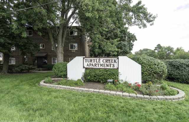1305 E Turtle Creek Circle Gallery 3