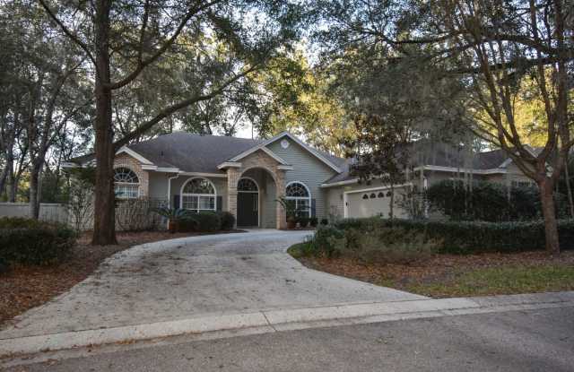 Beautiful 4BR/3BA Home with 2 Car Garage and Private Backyard photos photos