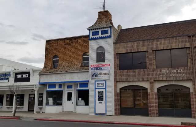 9449 S UNION - 9449 South Union Square, Sandy, UT 84070