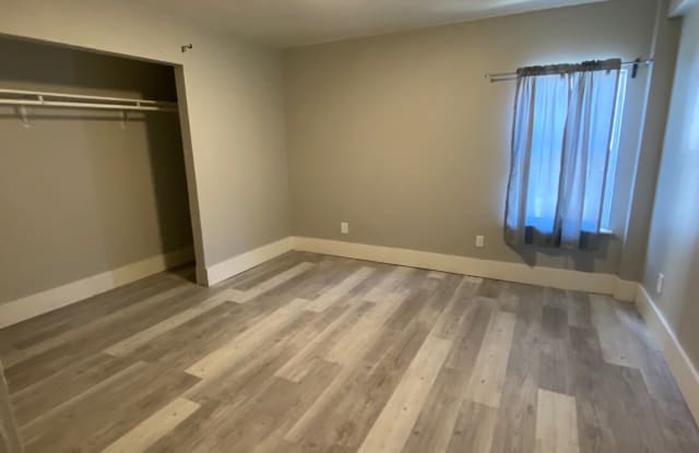 18 3rd Street - A Gallery 2