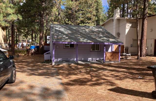 3Bd 1Ba home available for a longterm lease!  Call and inquire today! photos photos