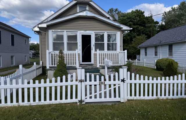 Charming 2BR House in Bridgeton photos photos