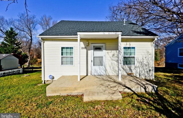 1521 ROLLINS AVE - 1521 Rollins Avenue, Coral Hills, MD 20743