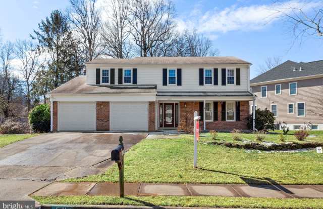 5214 DUNLEIGH DRIVE - 5214 Dunleigh Drive, Burke, VA 22015
