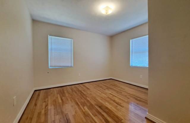 Don't miss this lovely 2 Bedroom / 2 Bath Home for Rent in Lakeland, FL! Gallery 4