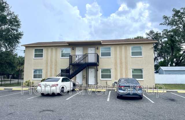 913 E Humphrey St - 913 East Humphrey Street, Tampa, FL 33604