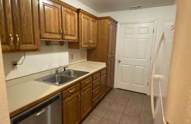1721 Redbud Drive Gallery 3