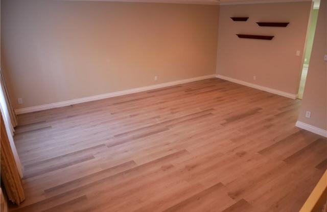 2087 Stonewood Court Gallery 4