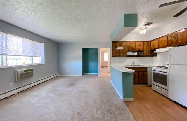 Maple Eastlake Apartments Gallery 3