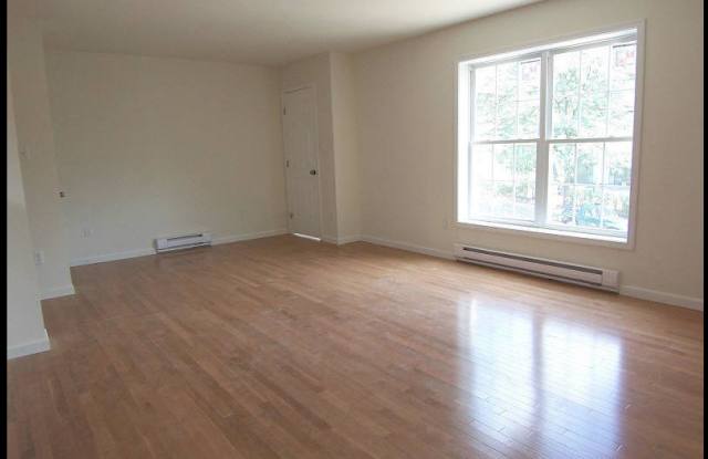 323 Taylor Ave Gallery 2