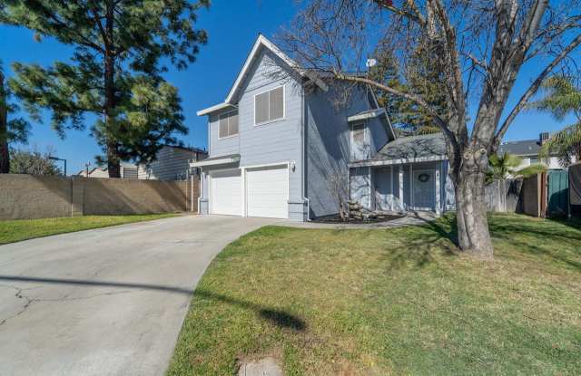 3 bedroom minutes from shopping  freeway access! photos photos