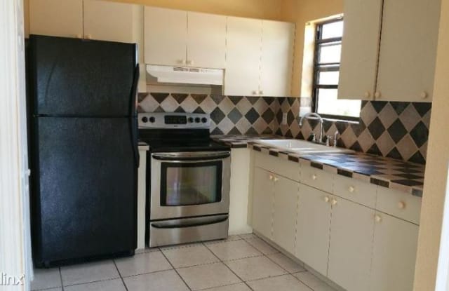 1451 west 43 pl - 1451 West 43rd Place, Hialeah, FL 33012