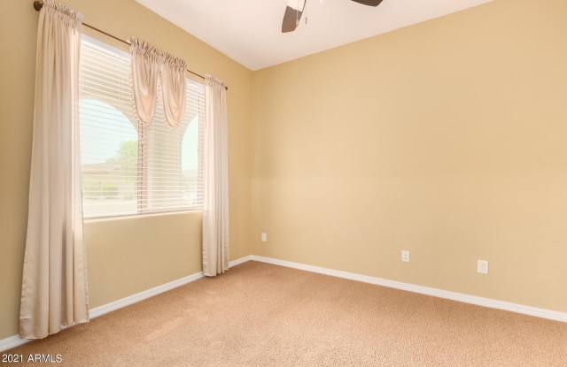 1008 W DEONI Trail Gallery 4