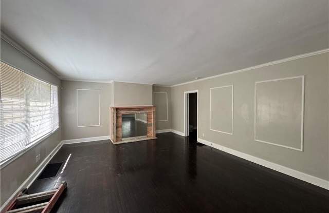 1580 Childress Drive Gallery 2