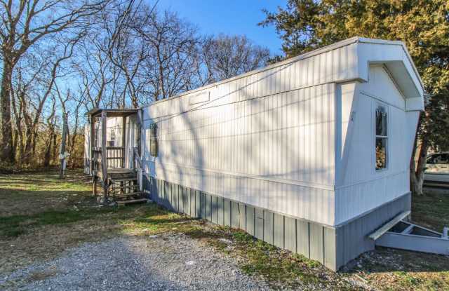 Nice home in Pulaski convenient to downtown! - 1810 Vales Mill Road, Giles County, TN 38478 Nice home in Pulaski convenient to downtown! - 1810 Vales Mill Road, Giles County, TN 38478