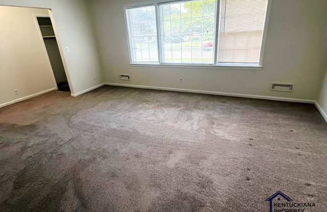 Beautiful East End Home in Rolling Hills – Prime Louisville Location! Gallery 3