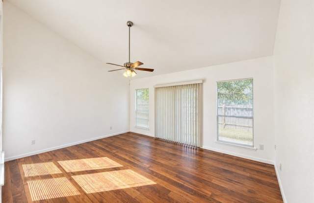 3725 Thornberry Court Gallery 3