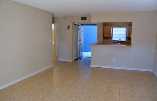 2840 SOMERSET PARK DRIVE Gallery 2