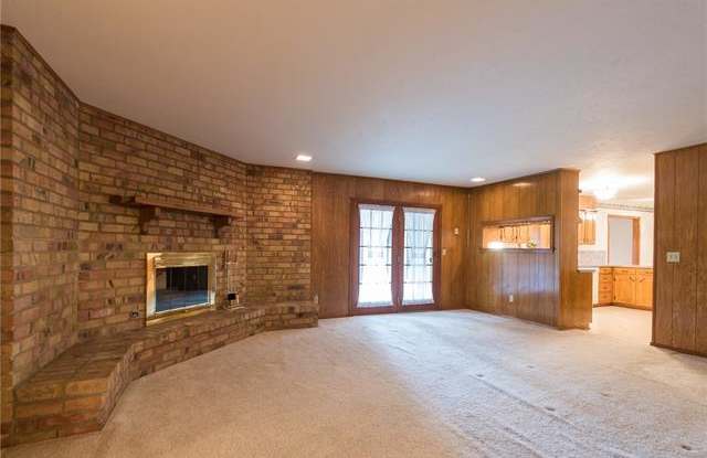 1013 Ridgefield Drive Gallery 4