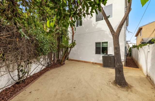 6323 Mesita Dr. Gallery 2