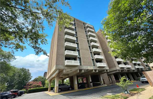 Stunning Studio Condo in Southwest Waterfront! - 240 M Street Southwest, Washington, DC 20024