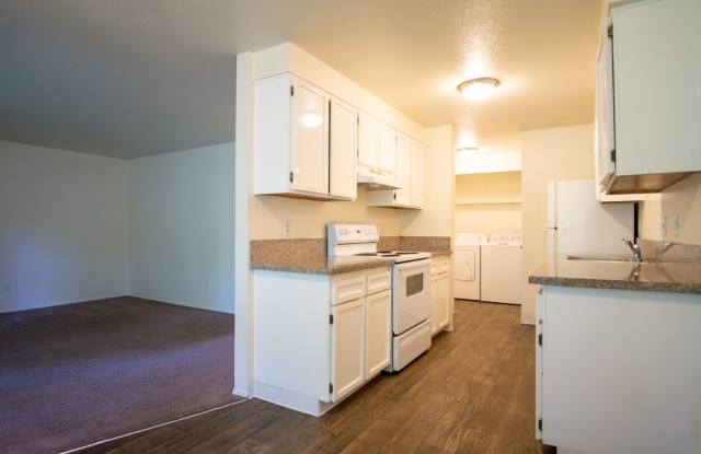 147A - Park Place Apartments Gallery 3