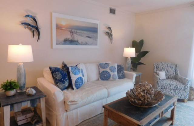 Furnished Villa in the Heart of Harbour Town Gallery 1