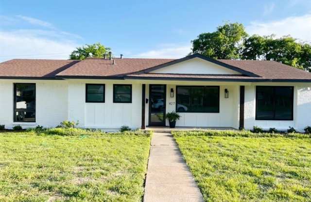 427 Sandy Trail - 427 Sandy Trail, Richardson, TX 75080