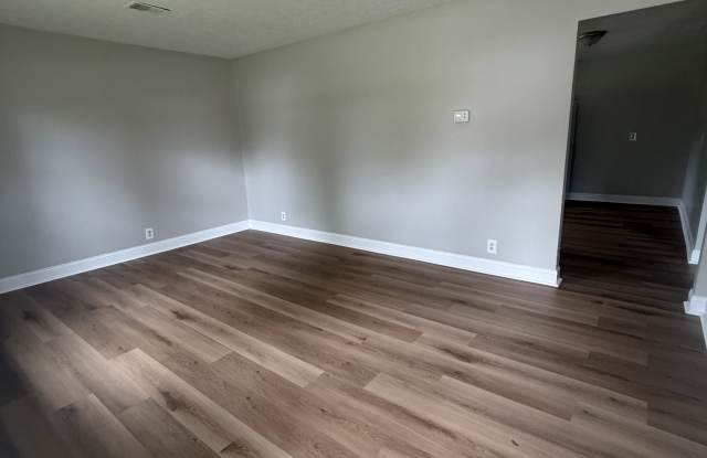 104 Robin Drive Gallery 2