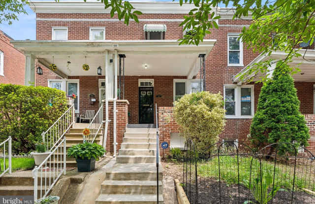 752 MELVILLE AVENUE photos photos